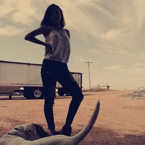 Meet your Posher, Ozia